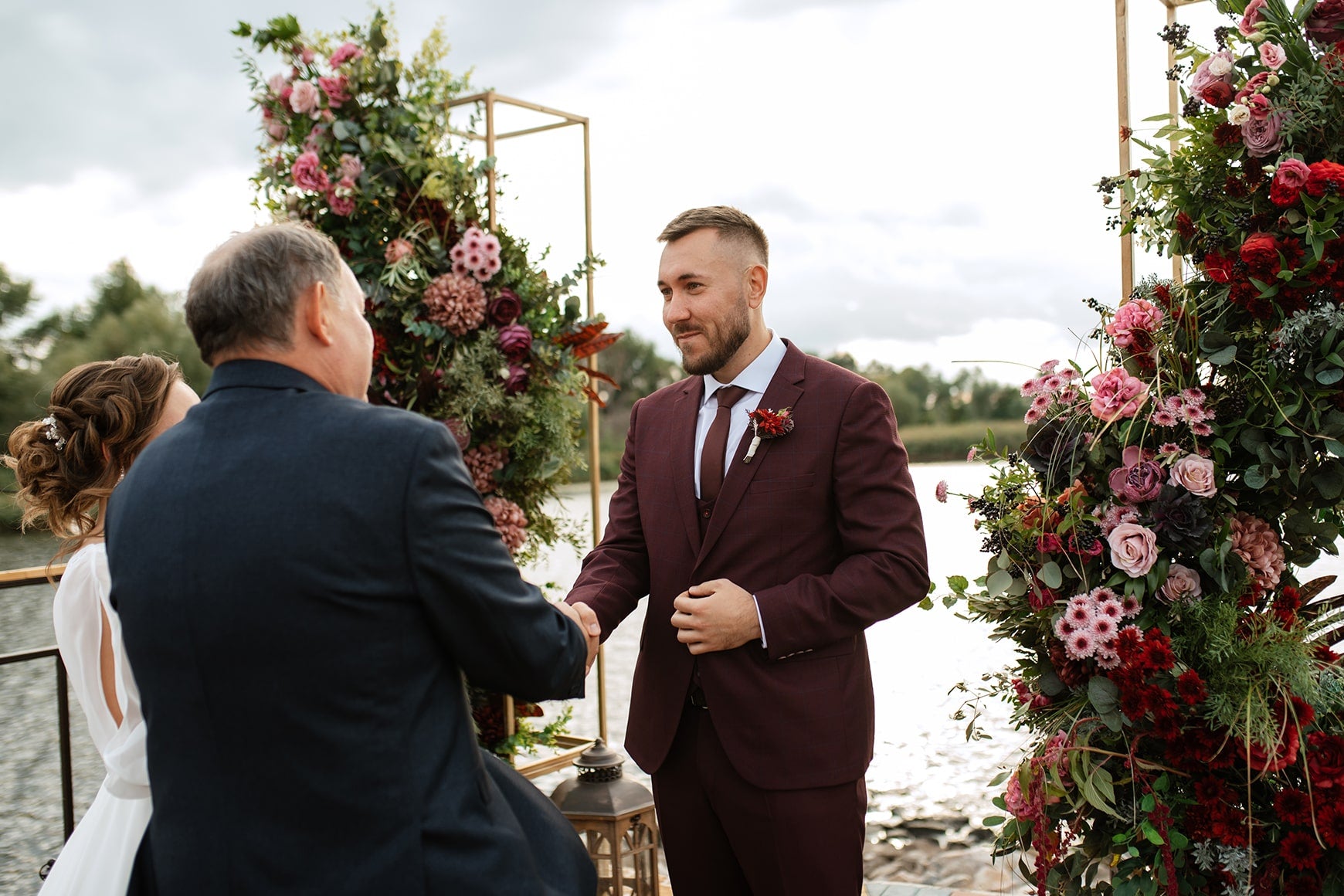 Can you wear a Burgundy Suit to a Wedding | Emensuits
