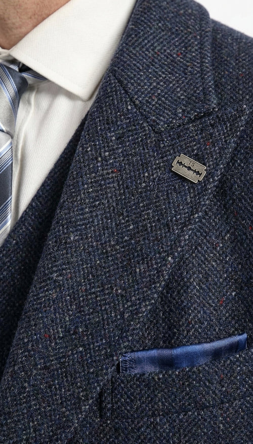 Men’s Navy Blue Herringbone Tweed 1920s 3 Piece Suit with Overcoat – Vintage Peaky Blinder Style Formal Suit Set with Blazer, Waistcoat + Overcoat + Hat