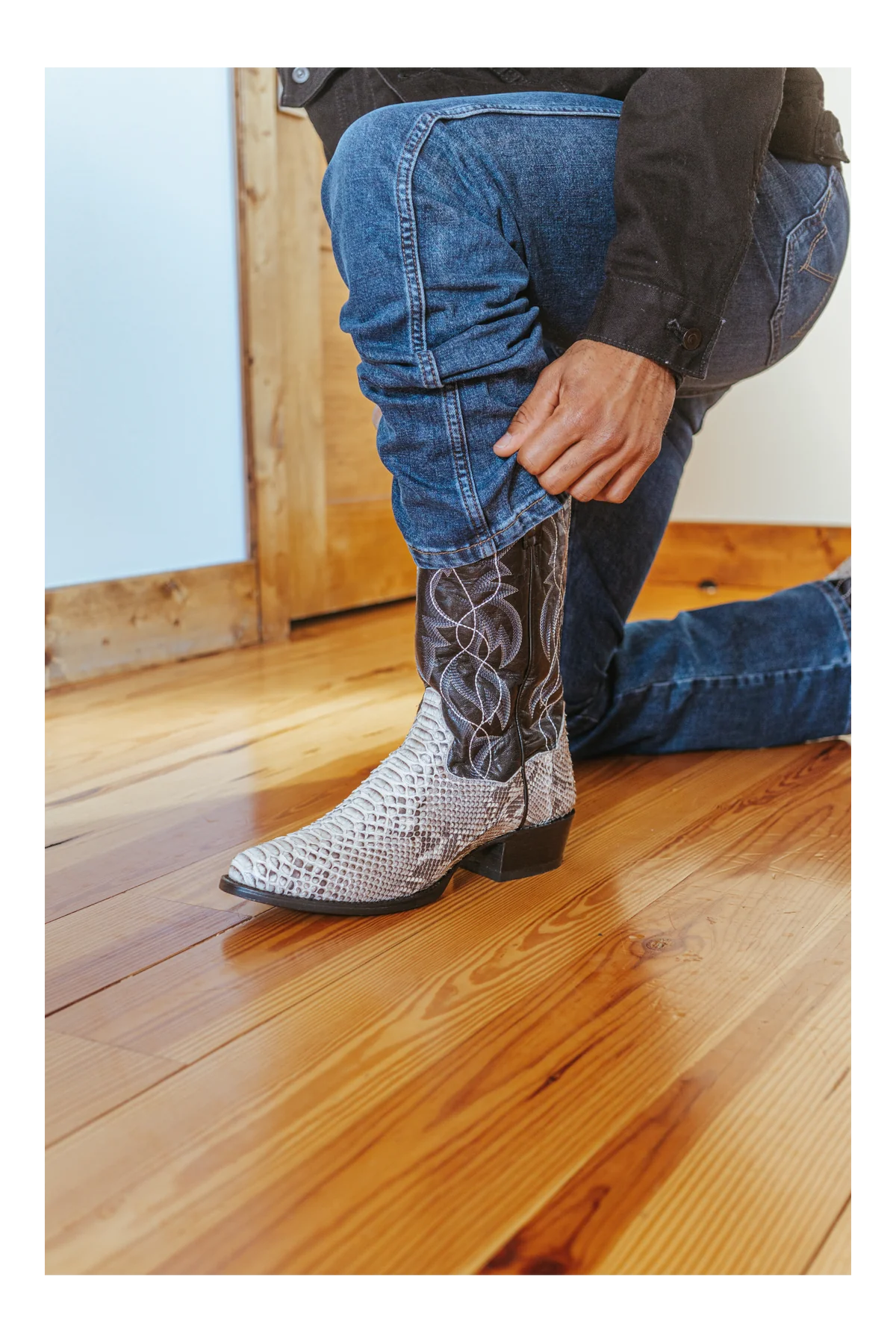Dan Post Men's Manning Python Snakeskin Round Toe Boots - Natural - 7D