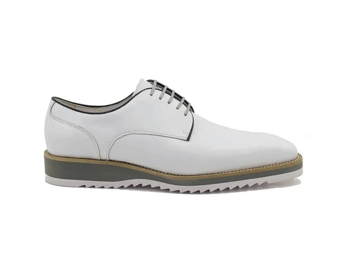 Carrucci Burnished Lace-up Leather Derby