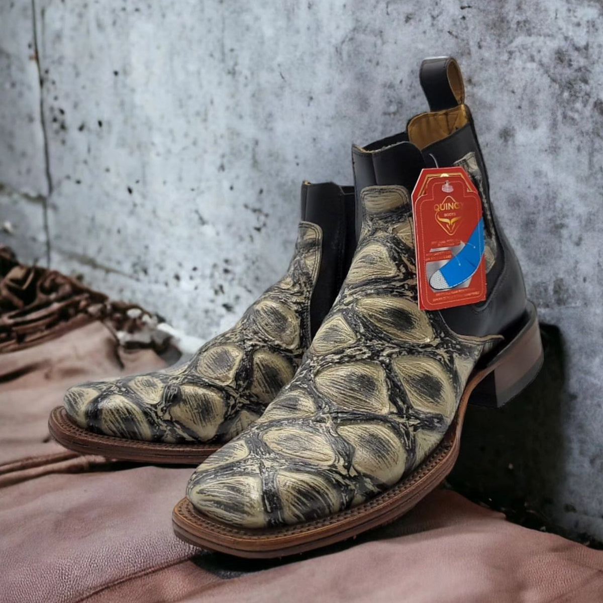 Pirarucu Print Short Cowboy Boots - EE