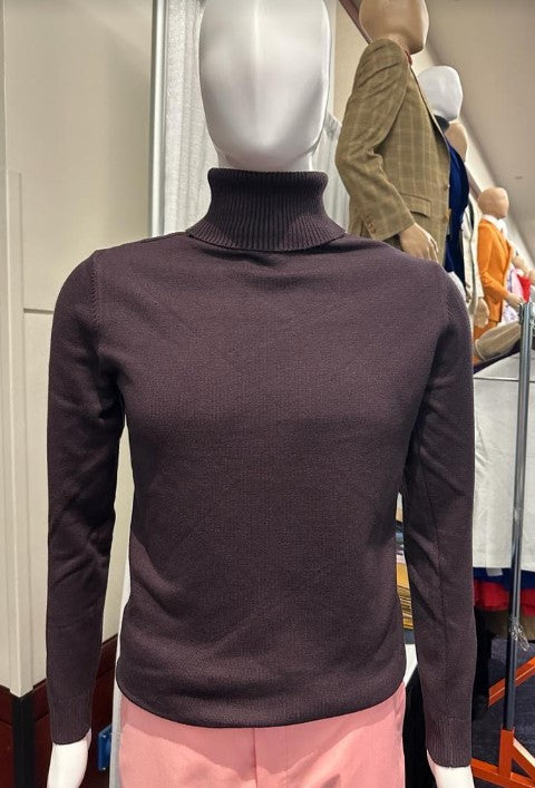 Turtleneck Sweater - Slim in Color Plum - Eggplant - S