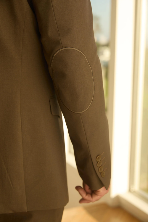 Western Style Brown Suit for Men β Refined Fit with Elbow Patch Accents