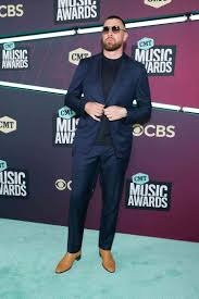 Travis Kelce Suits and Tuxedos - 34 Short
