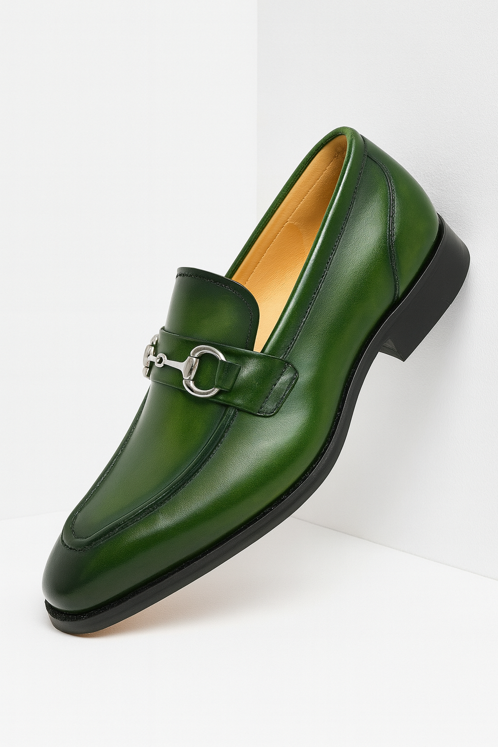 Men's Burnished Signature Buckle Loafer - New Arrival - 7.5