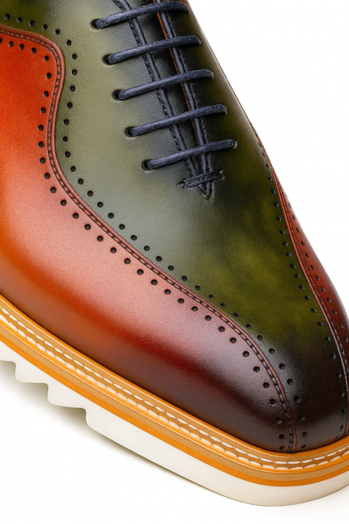 Carrucci Stylish Two-Tone Brogue Oxford