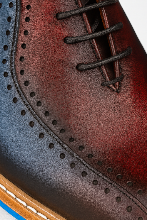 Carrucci Stylish Two-Tone Brogue Oxford