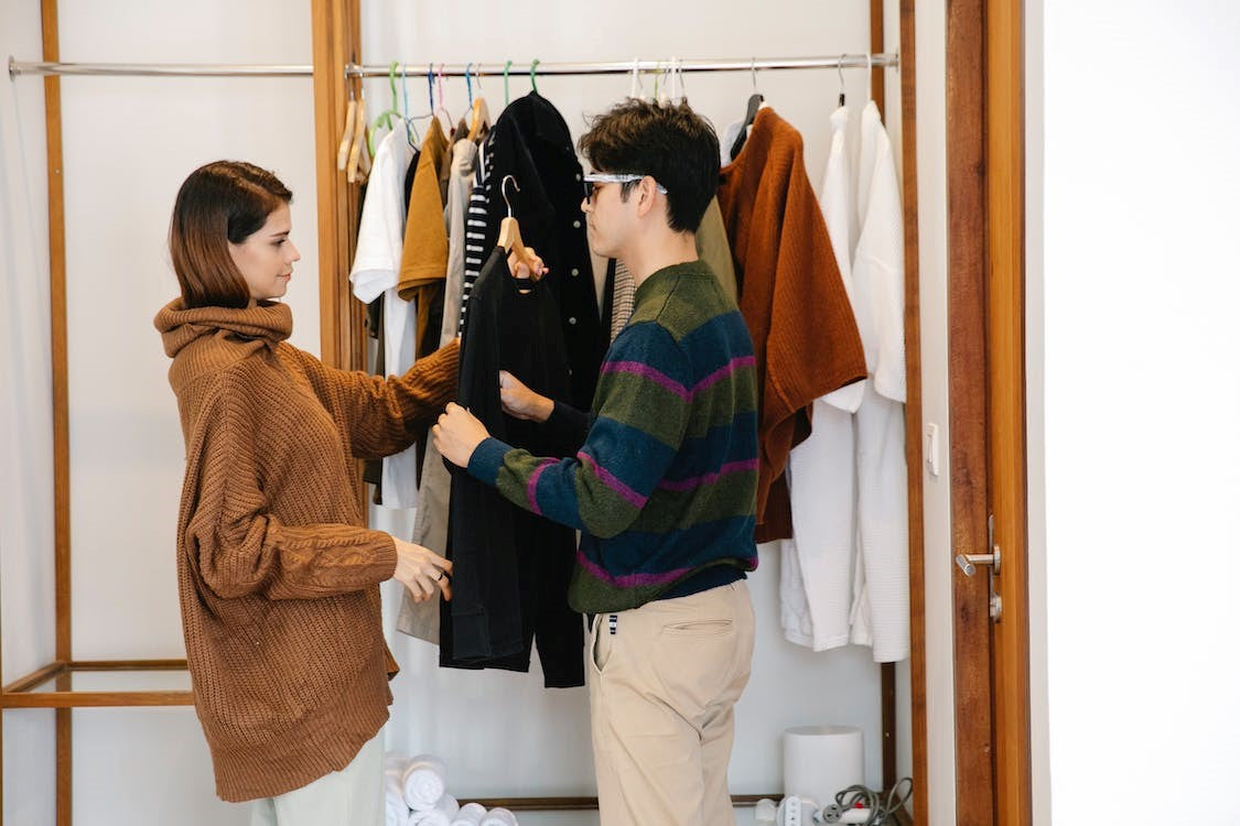 5 Must-Have Wardrobe Essentials for a Sophisticated Look