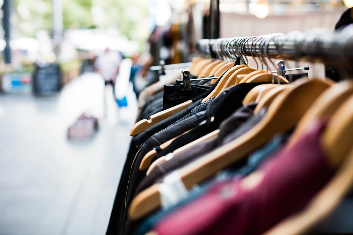 How Does Emensuits Personalize Fashion?
