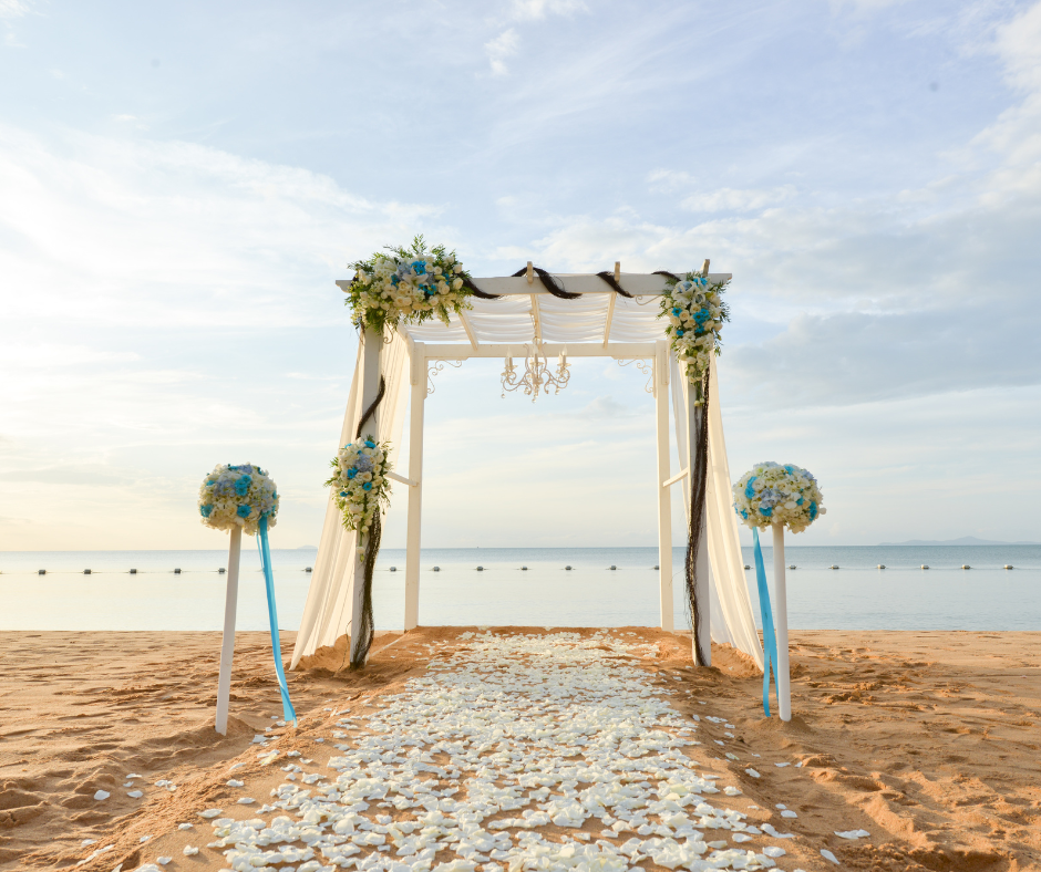 EmenSuits Style Guide: What Men Should Wear to a Beach Wedding