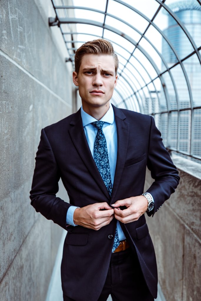 Unraveling the Distinctions Among Cheap, Expensive, and Inexpensive Suits