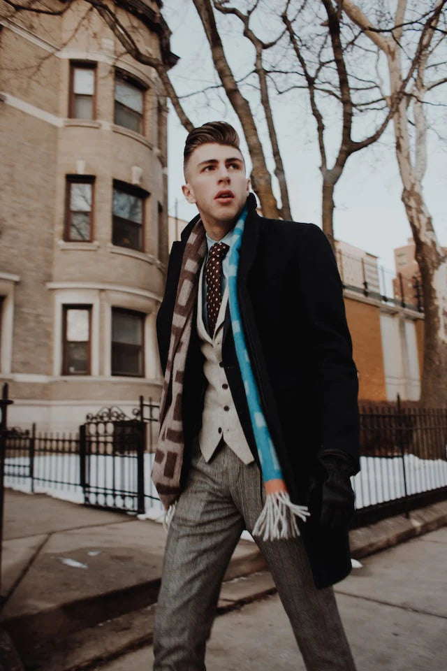 Emensuits Presents: 5 Essential Style Tips for Guys to Stay Warm & Stylish in Winter 2018