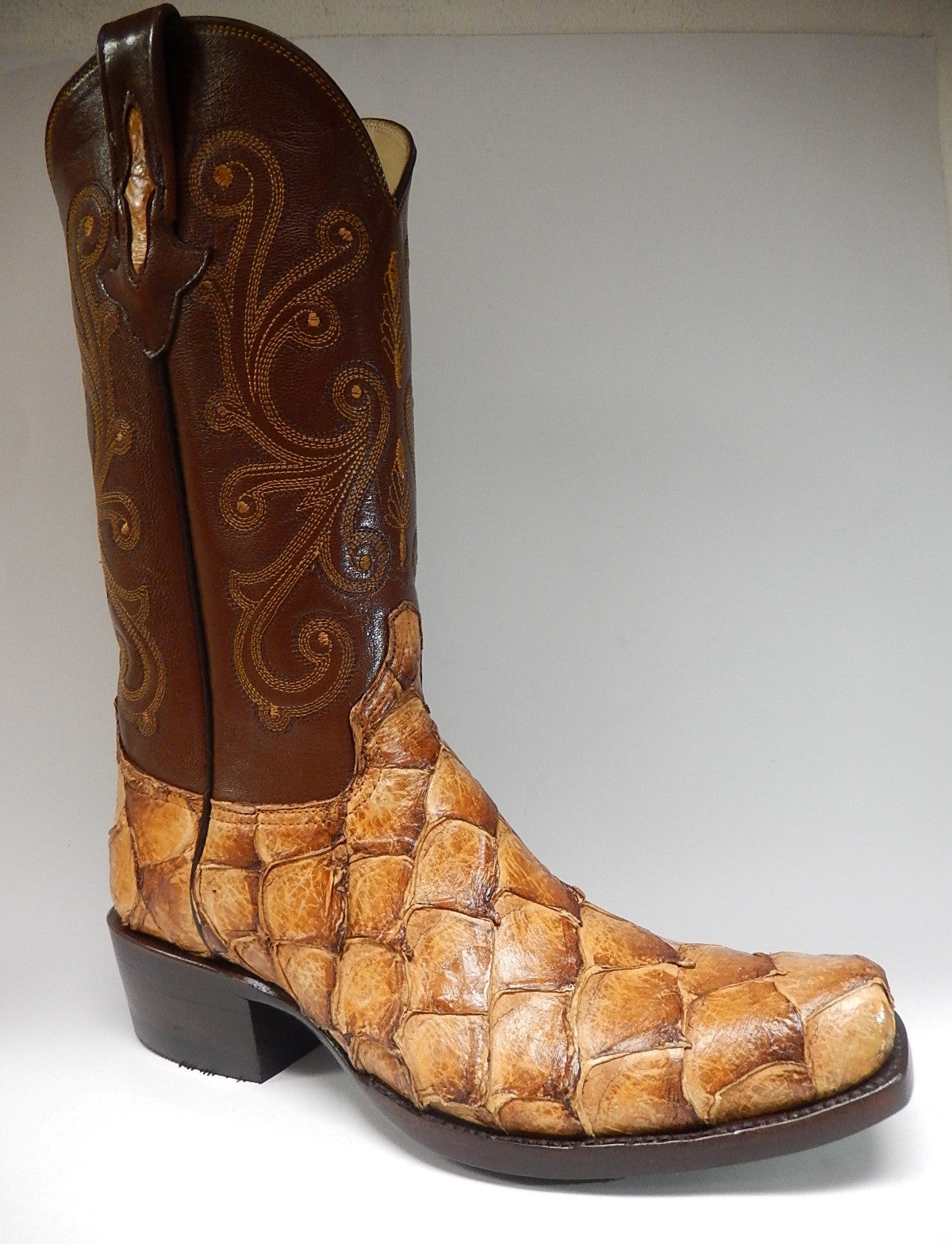 Safari Pirarucu Monster Fish Cowboy Boots - 8