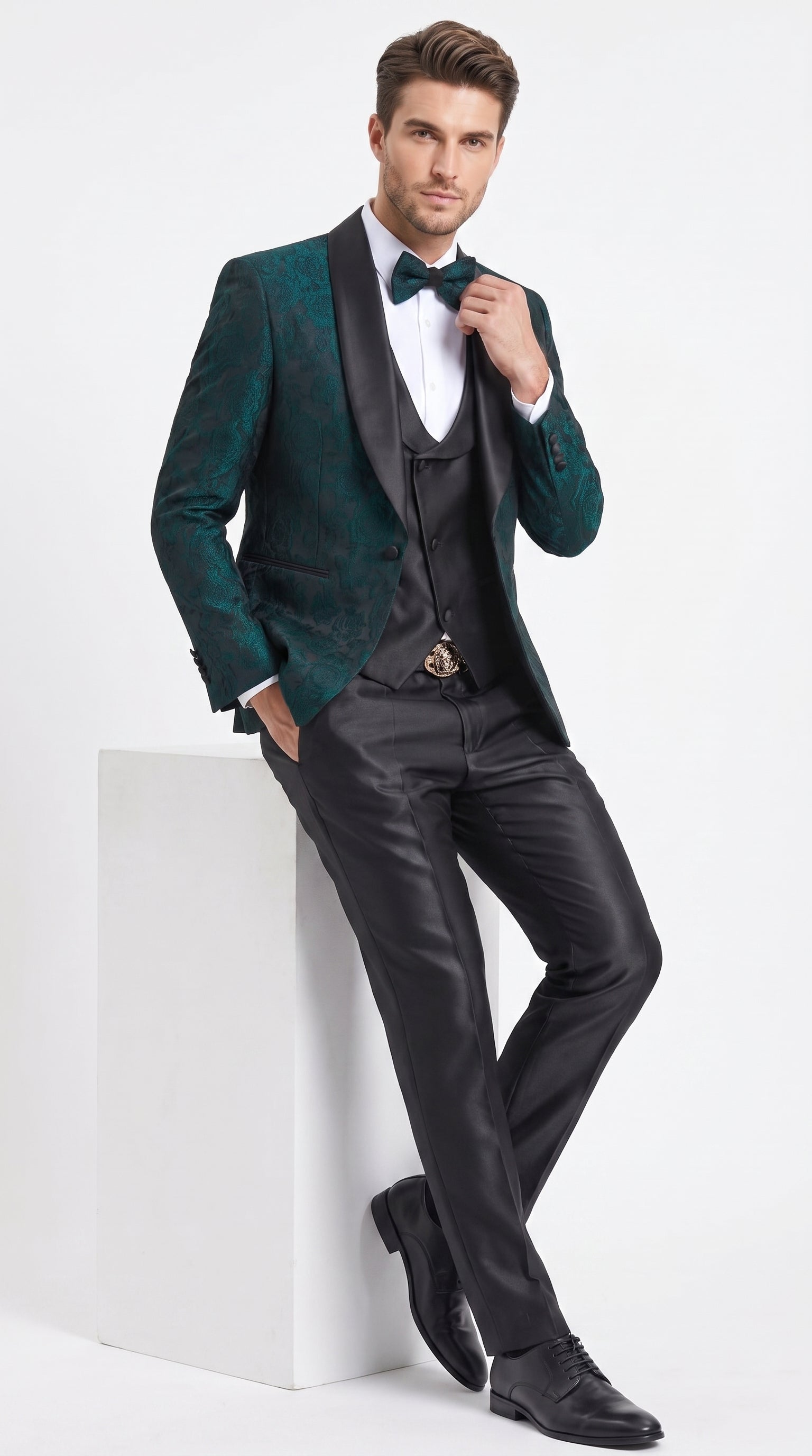 Tazzio Men’s Hunter Green & Black Paisley Tuxedo – Skinny Fit Shawl Collar 3-Piece Prom and Wedding Suit - 34 Short or Extra Small
