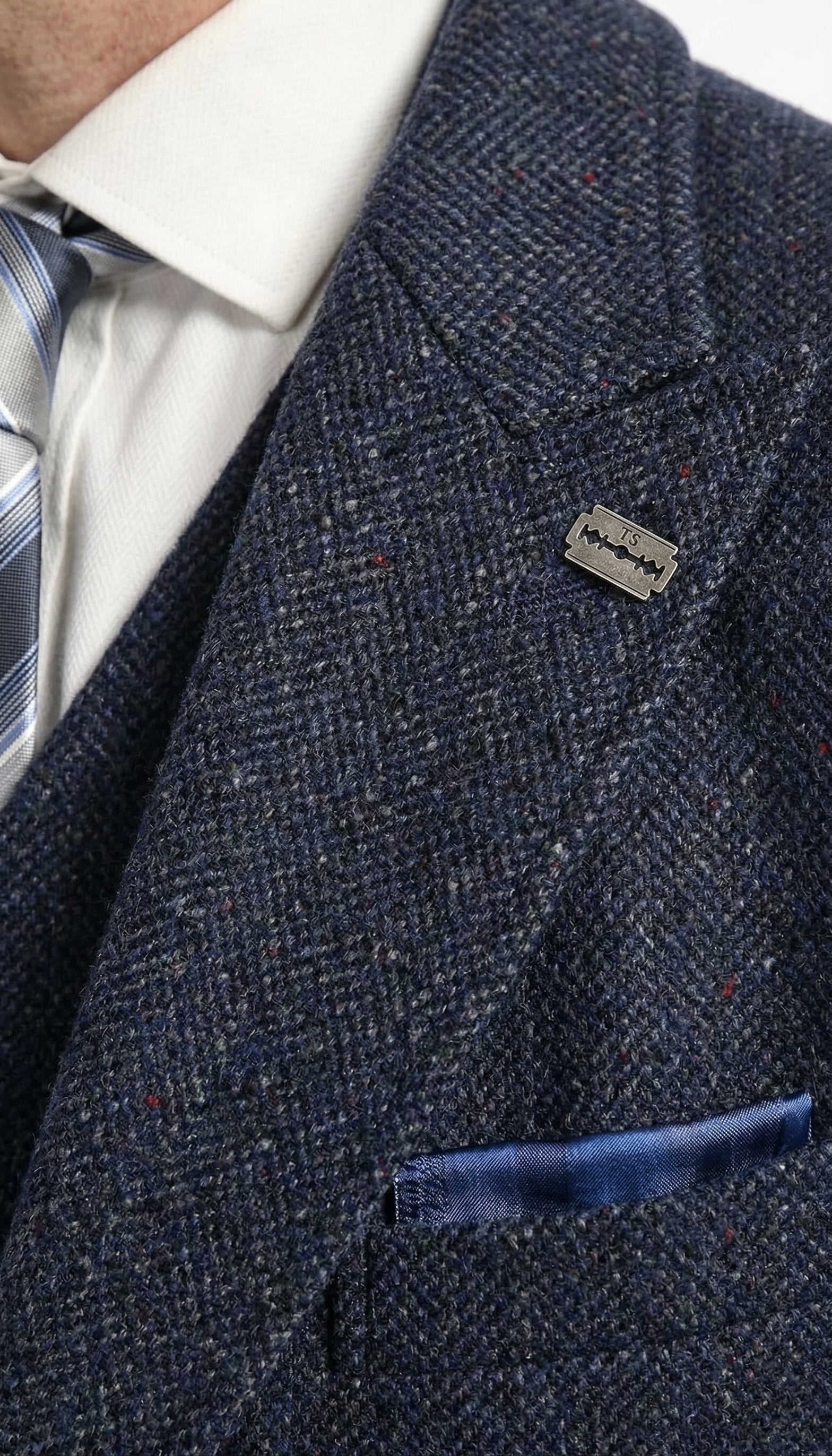 Men’s Navy Blue Herringbone Tweed  1920s 3 Piece Suit with Overcoat – Vintage Peaky Blinder Style Formal Suit Set with Blazer, Waistcoat + Overcoat + Hat - Navy Blue