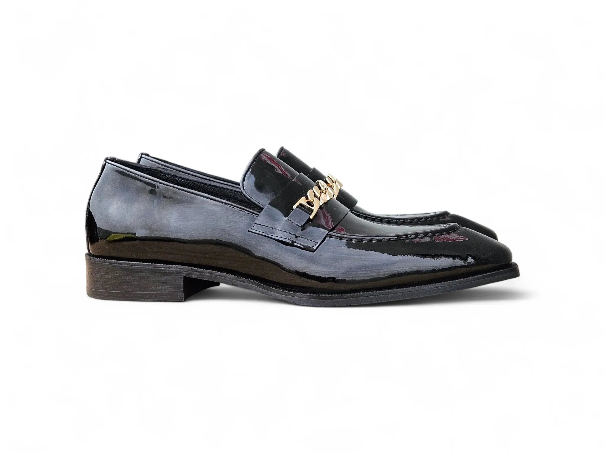 Carrucci Amber Patent Leather Chain Loafers - 8