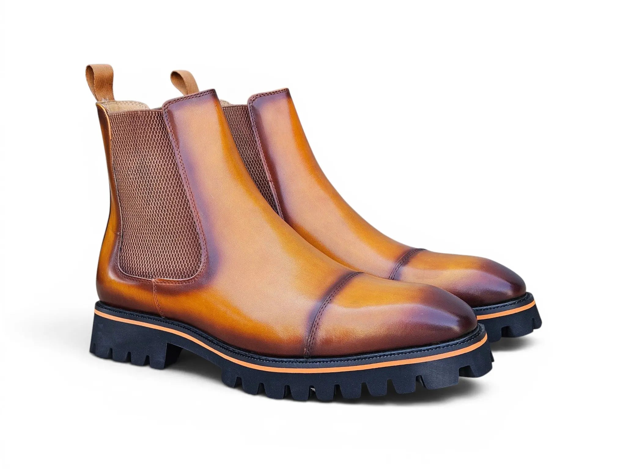 Astor Chealsea Boot in Lug Sole - 7.5