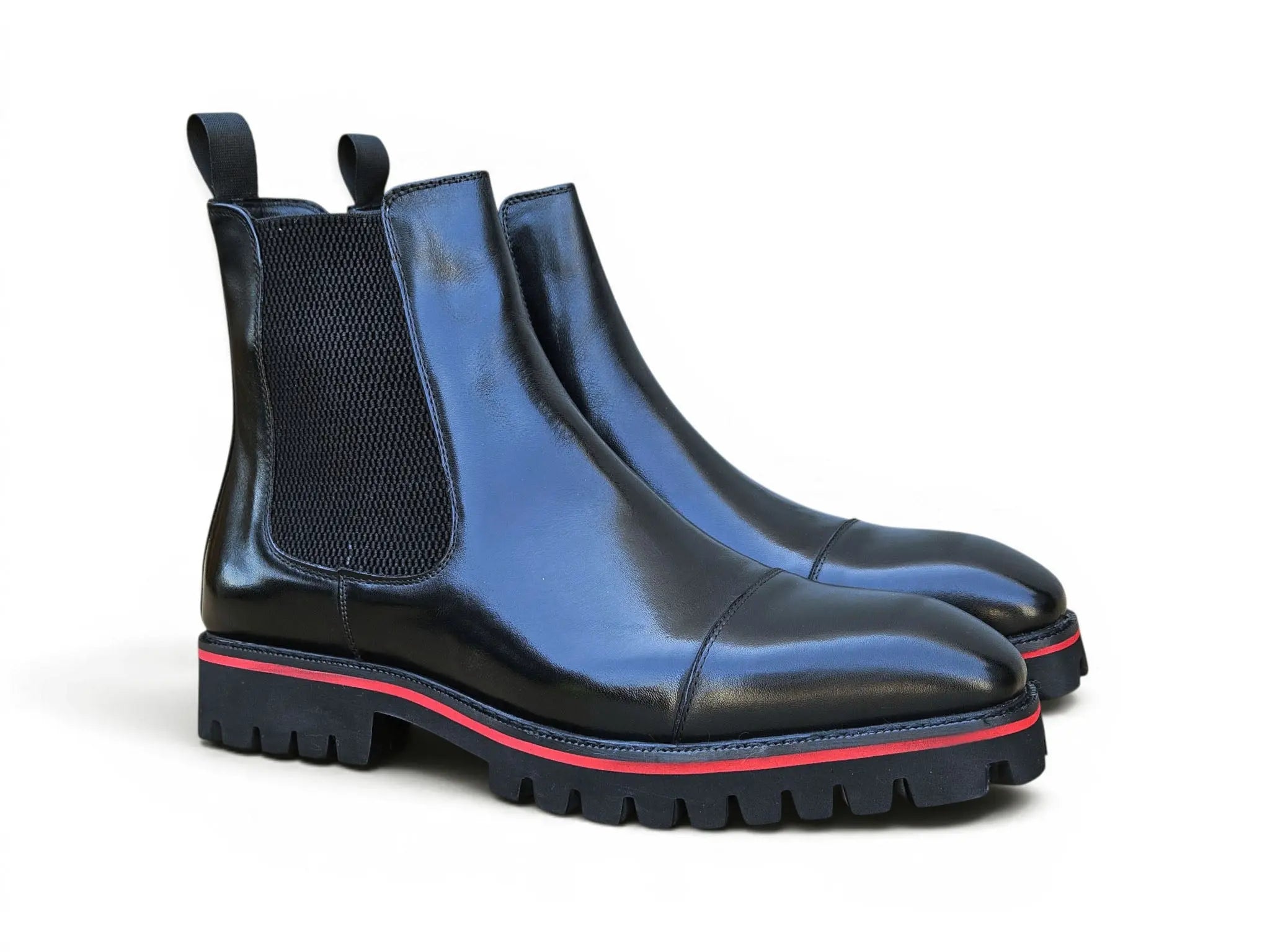 Astor Chealsea Boot in Lug Sole - 7.5