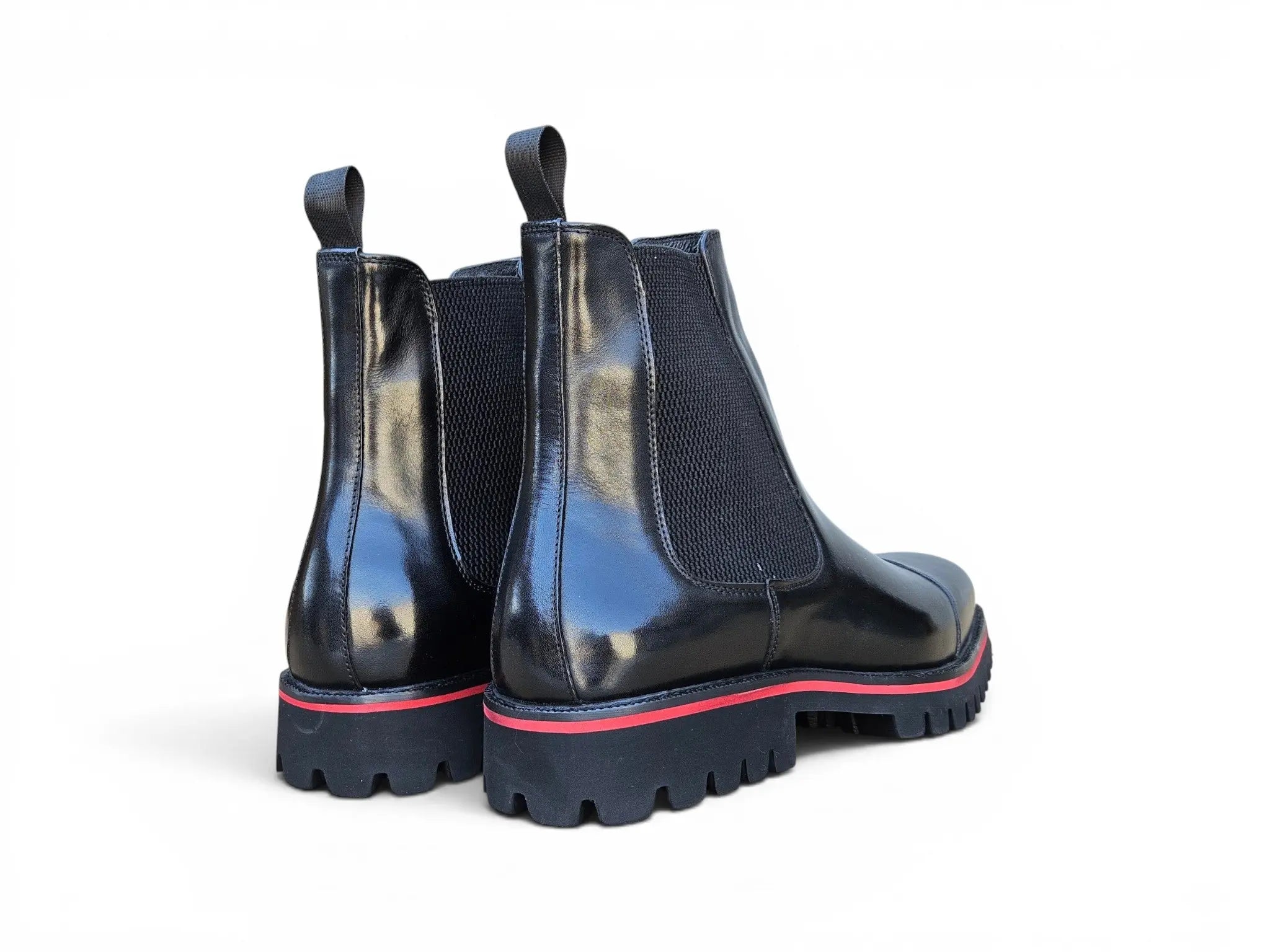 Astor Chealsea Boot in Lug Sole - 7.5