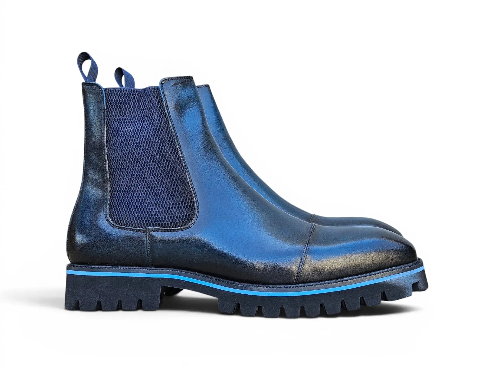 Astor Chealsea Boot in Lug Sole - 7.5