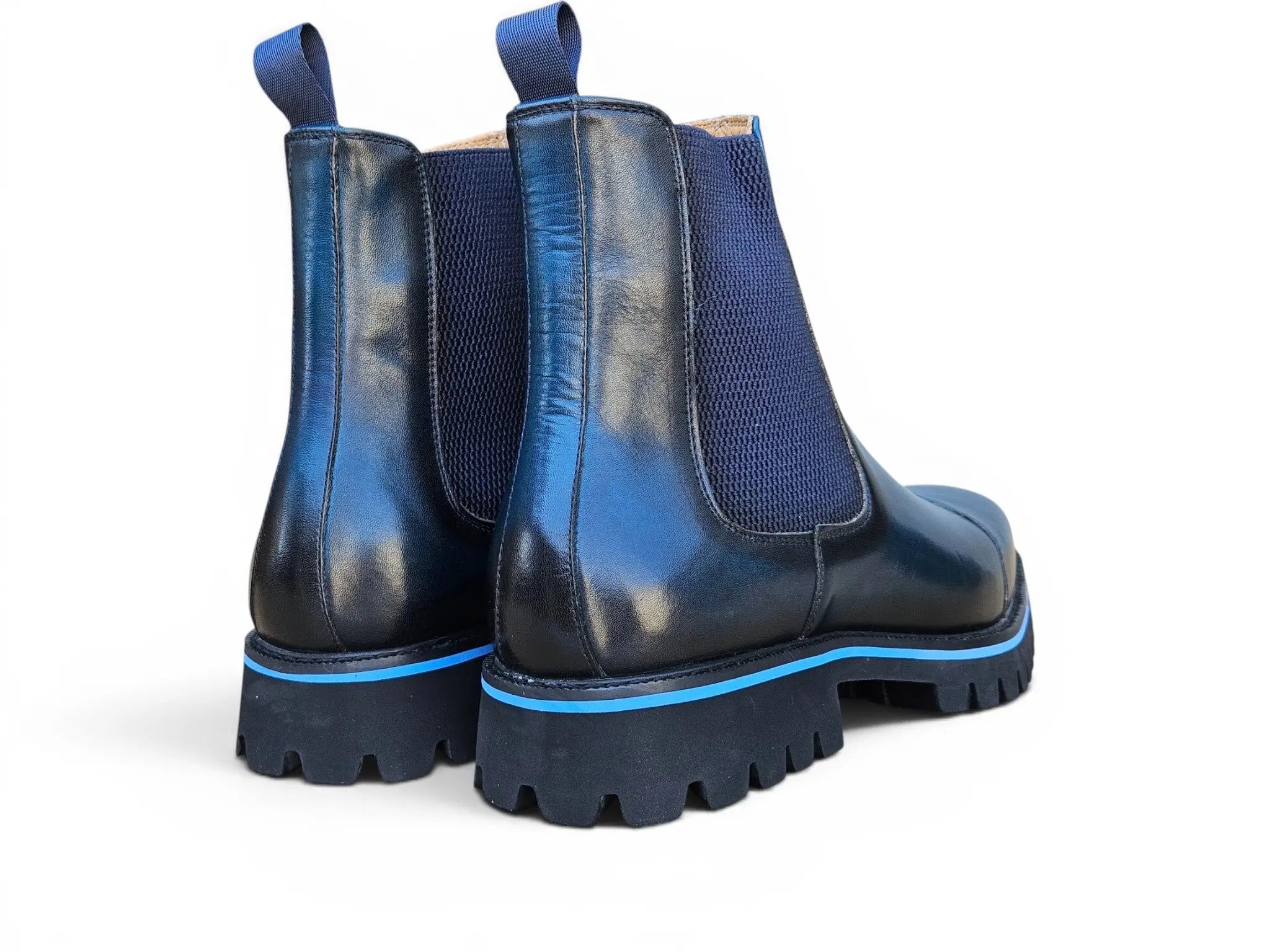 Astor Chealsea Boot in Lug Sole - 7.5