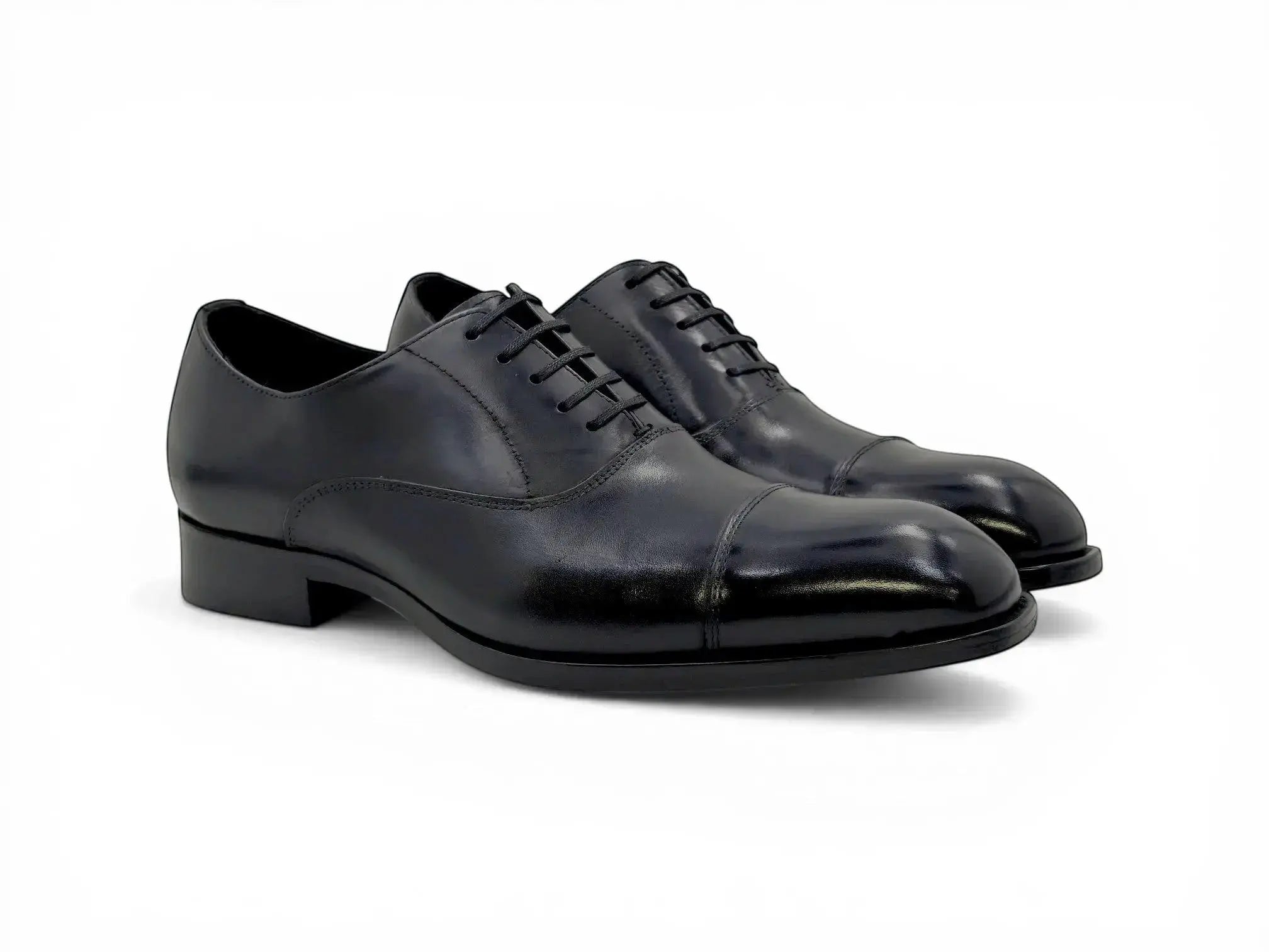 Carrucci Avon Cap Toe Oxford in Leather Sole - 7.5