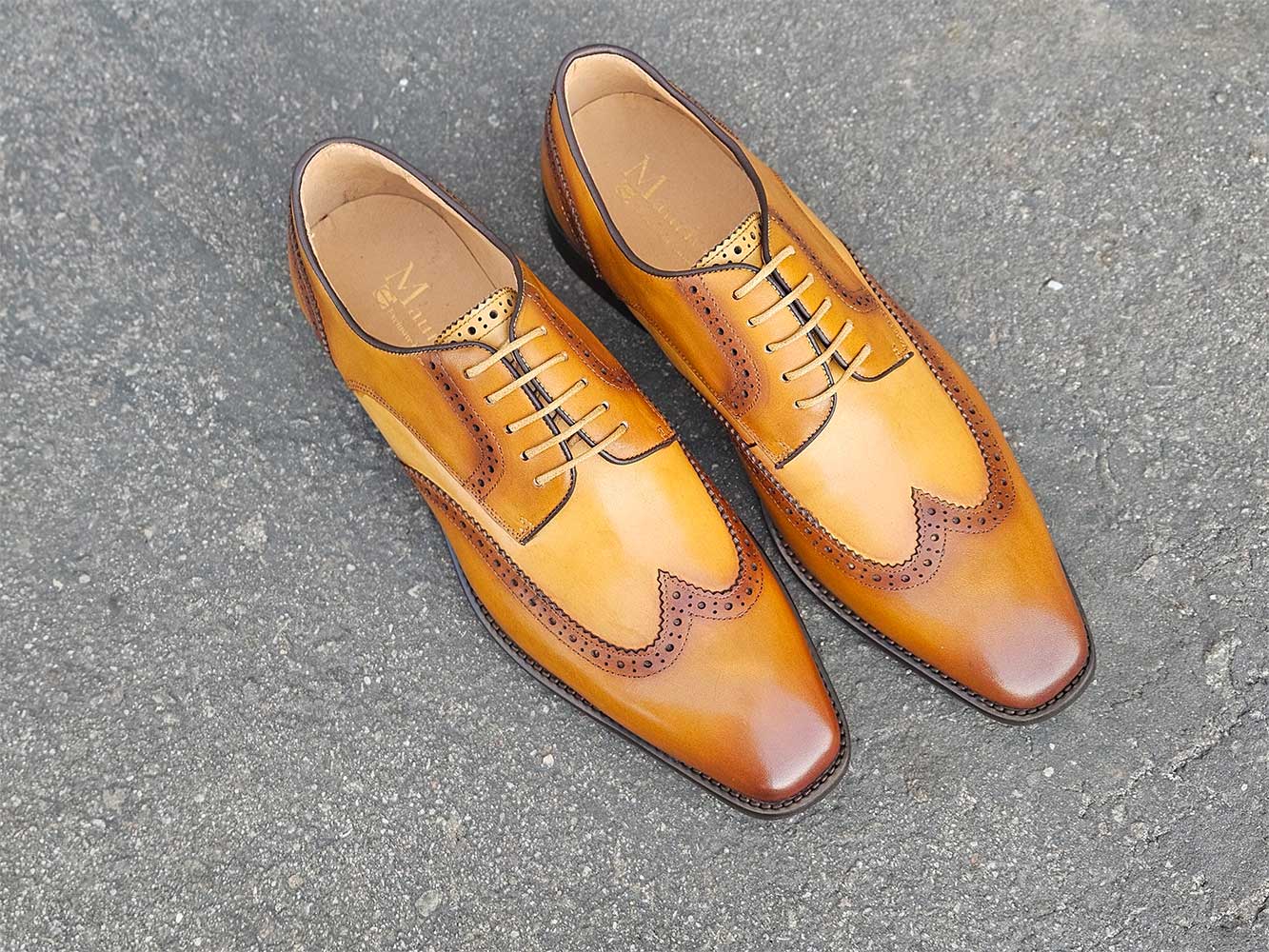 Carrucci Blucher Style Wingtip Derby - 9