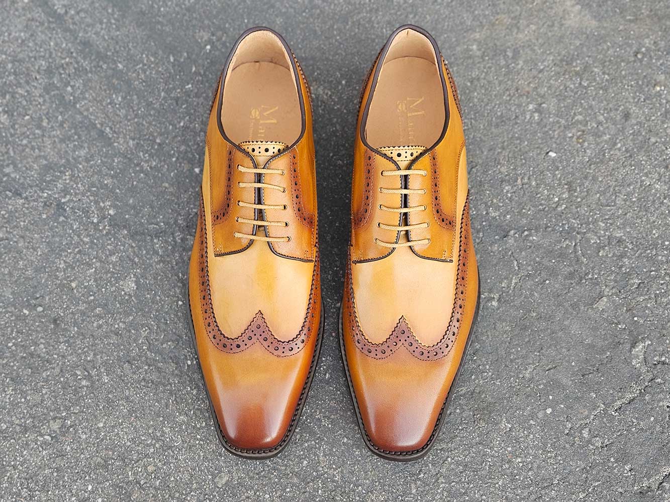 Carrucci Blucher Style Wingtip Derby - 9