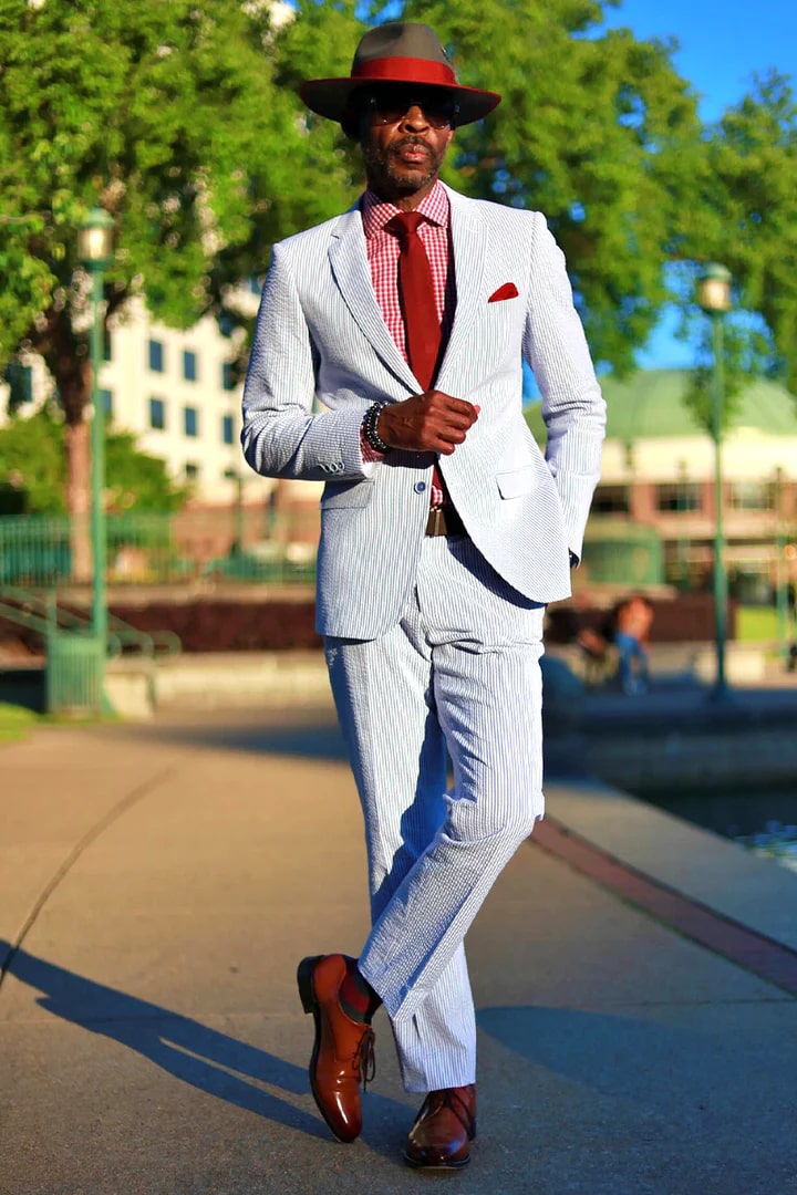 Cheap priced Suit - Mens Classic Summer Seersucker Pinstripe Blue Suit - 38 Short Jacket+32 Waist Adjustable 28to34)(Height: 5 4 to5 7 )(Neck  15-16.5)S-M)