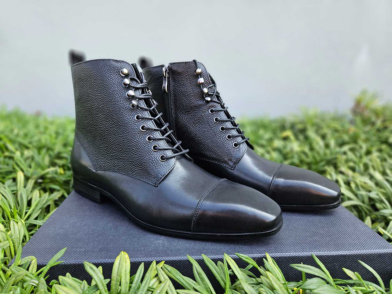 Brogue Cap Toe Leather Boot - 6.5