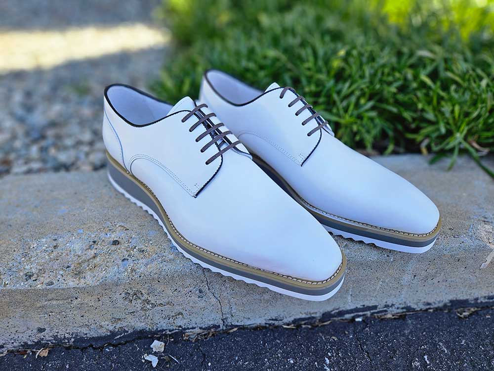 Burnished Lace-up Leather Derby - 7.5