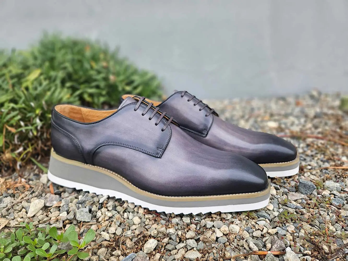 Burnished Lace-up Leather Derby - 7.5