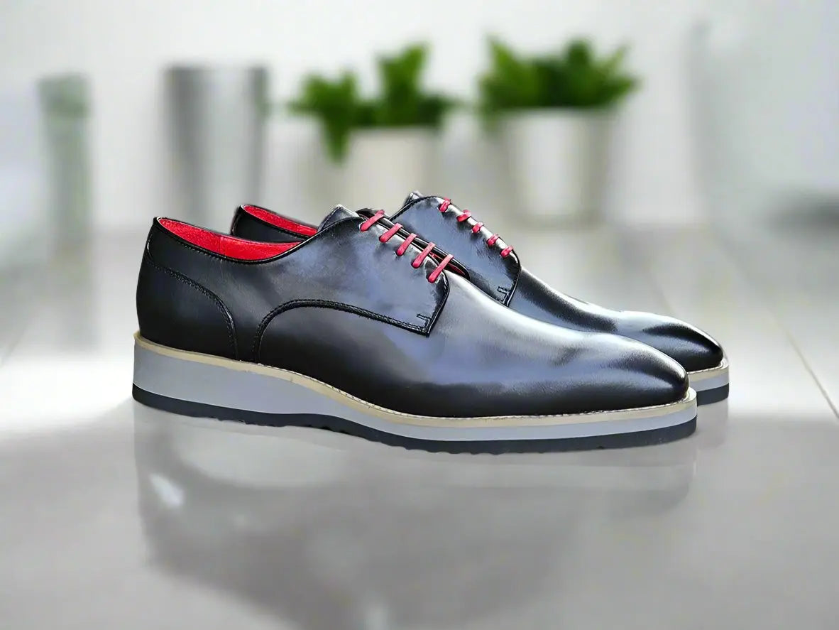 Burnished Lace-up Leather Derby - 7.5