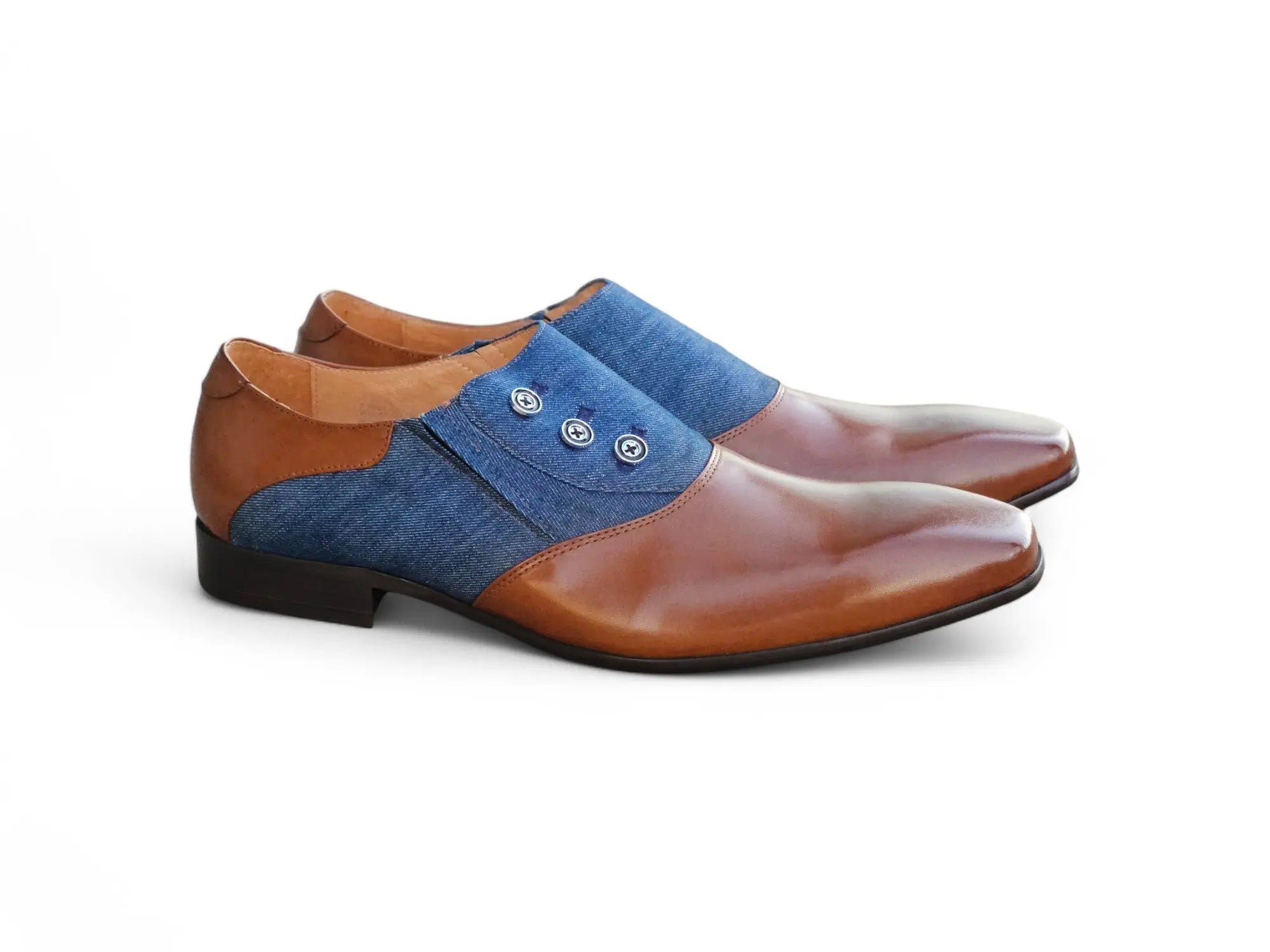 Carrucci Button-up Slip-on Loafer - 7.5