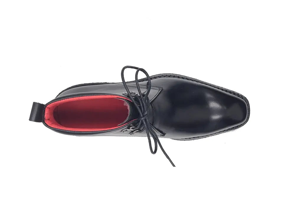 Carrucci Calfskin Chukka Boot with Lug Sole - 9.5