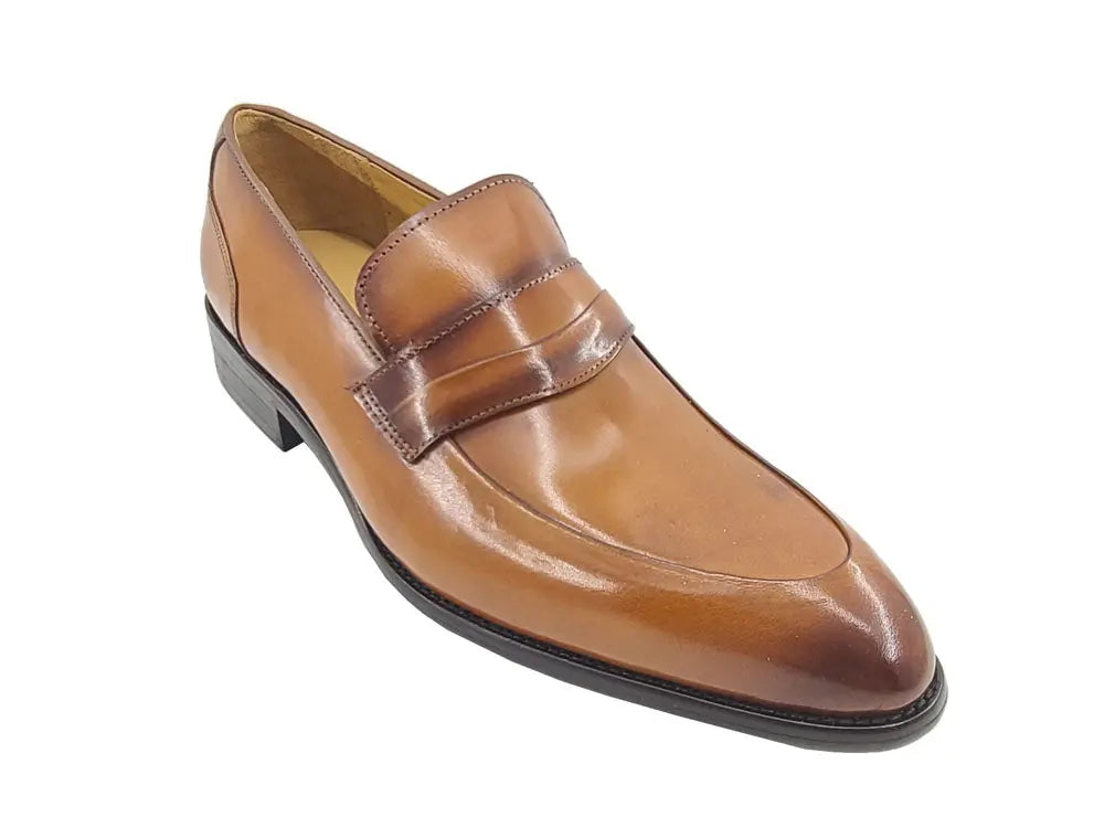 Carrucci Calfskin Modern Classic Penny Loafer - 10