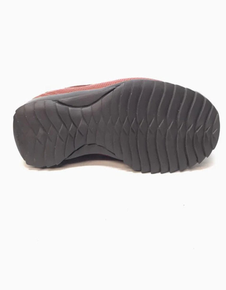 Los Altos Perforated Crocodile Tail Sneakers - 7