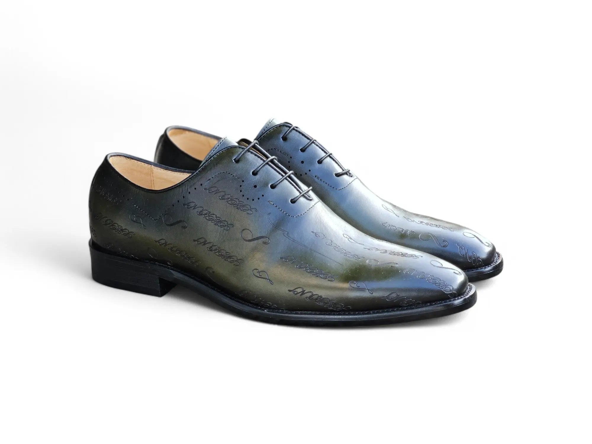 Carrucci Embossed Wholecut Oxford - 7.5