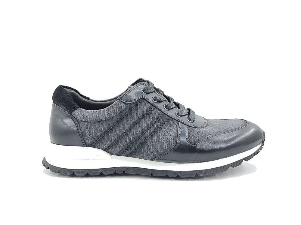 Carrucci Fashion Sneaker Calfskin with Canvas inlaid - 7.5