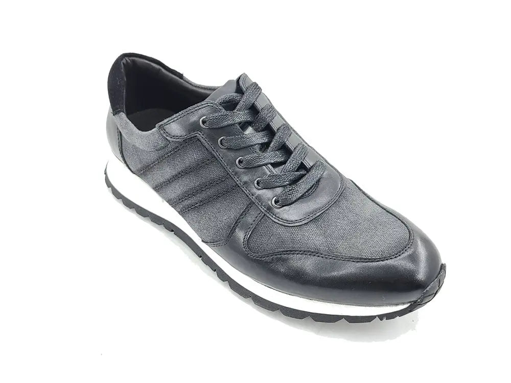 Carrucci Fashion Sneaker Calfskin with Canvas inlaid - 7.5