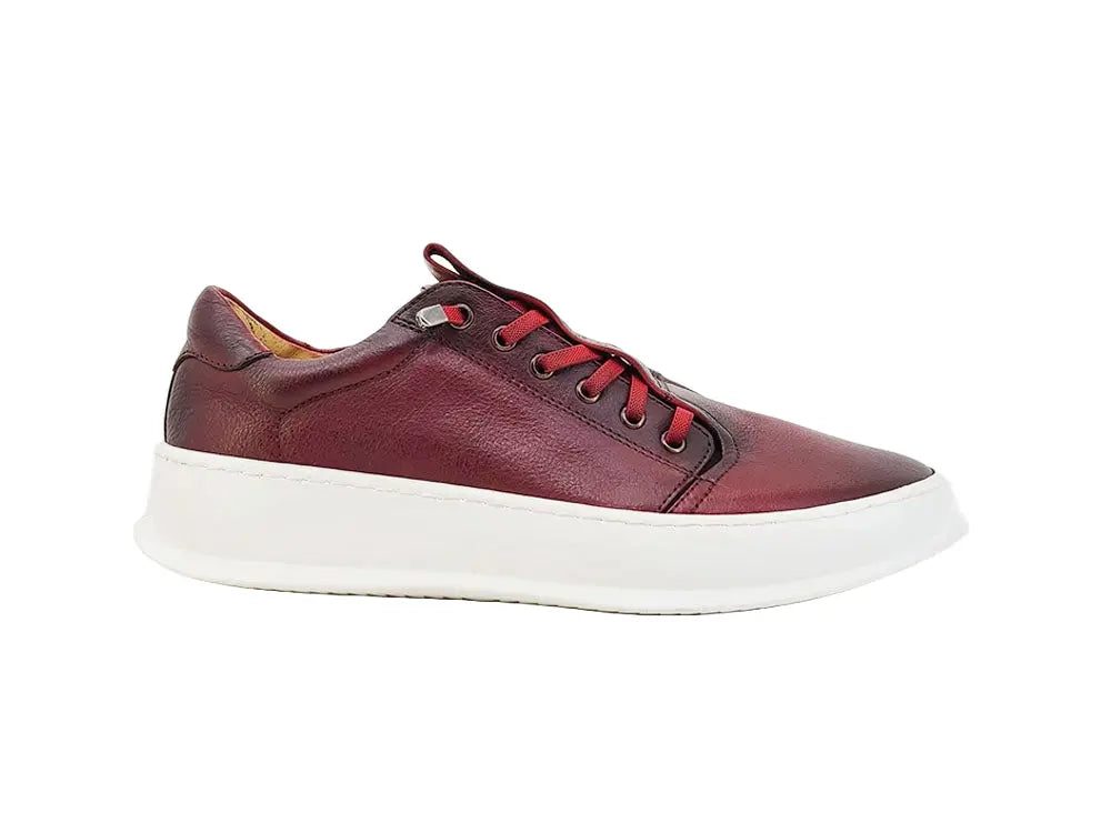 Carrucci Genuine Calfskin Slip-On Sneakers - 10