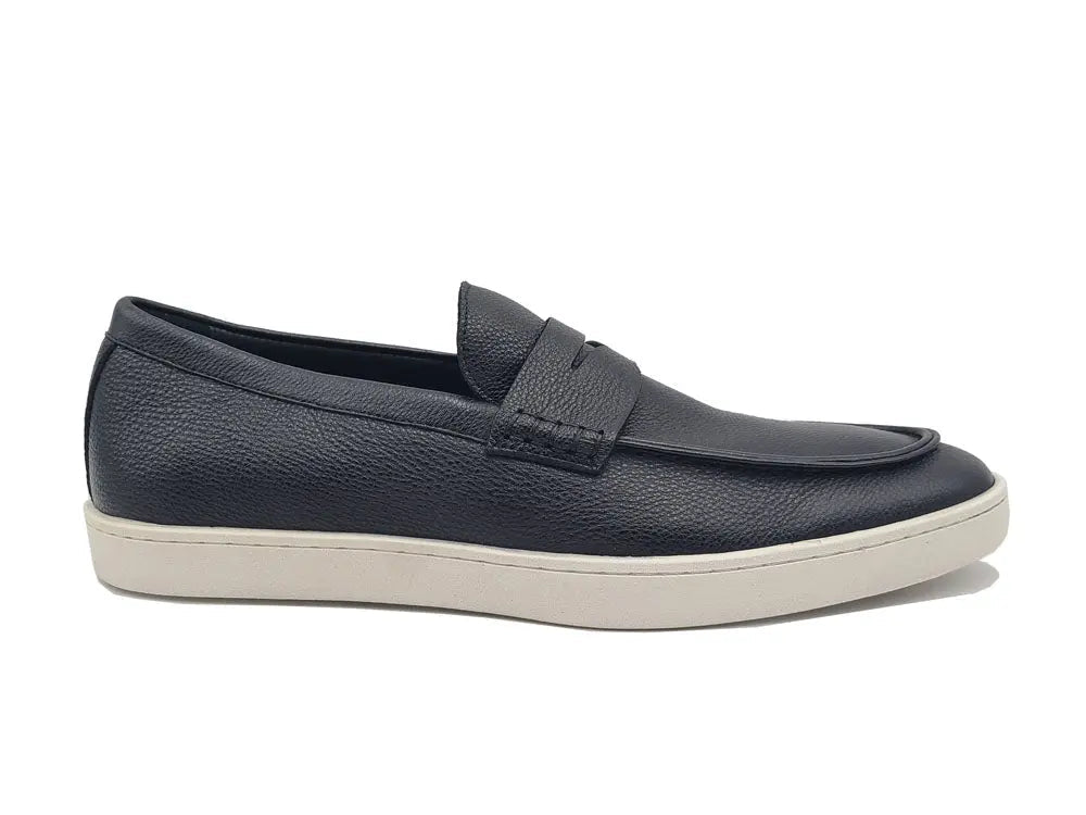 Carrucci Burnished Leather Sneaker - 10