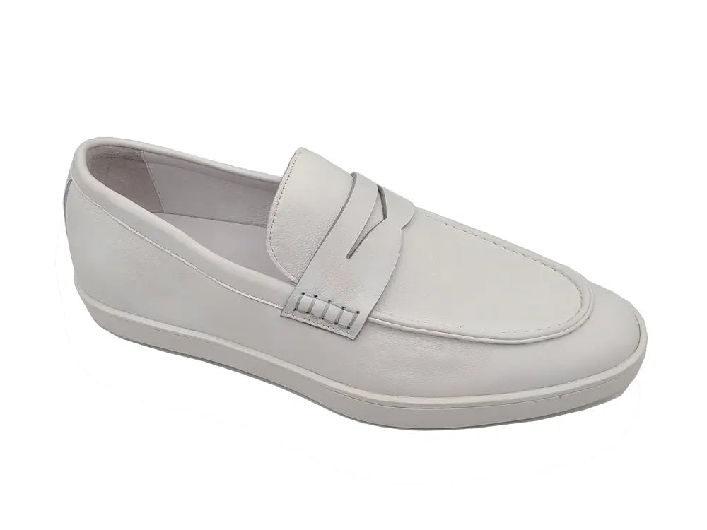Carrucci Burnished Leather Sneaker - 10