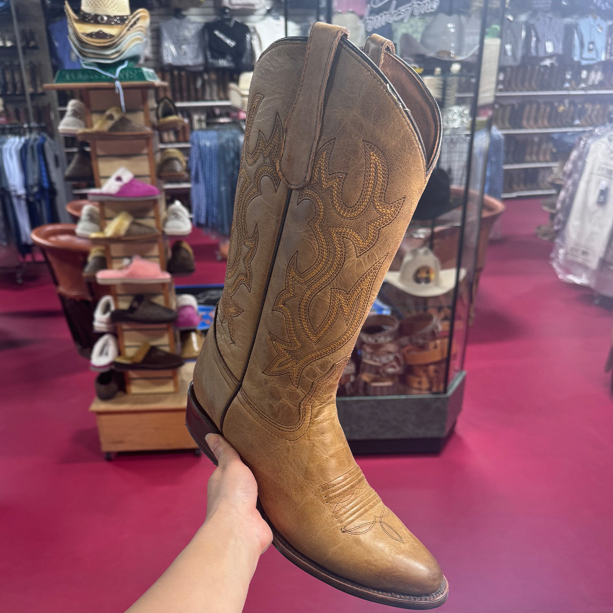 Circle G Round Toe Cowboy Boots - EE