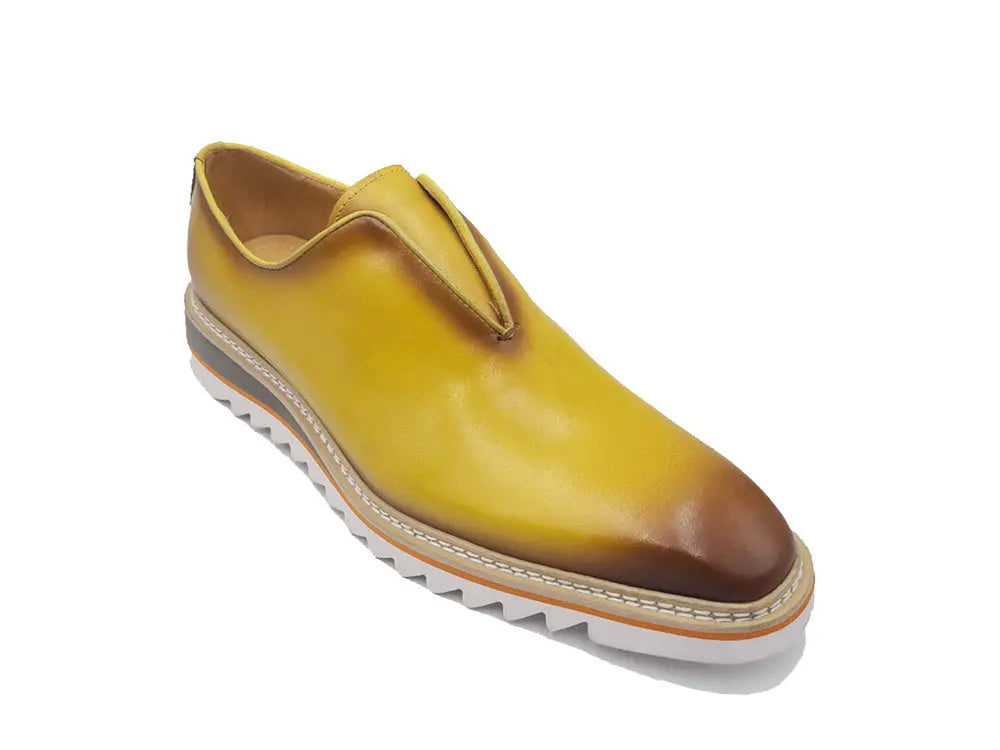 Carrucci Laceless Loafer with Contrast color lightweight sole - 8.5