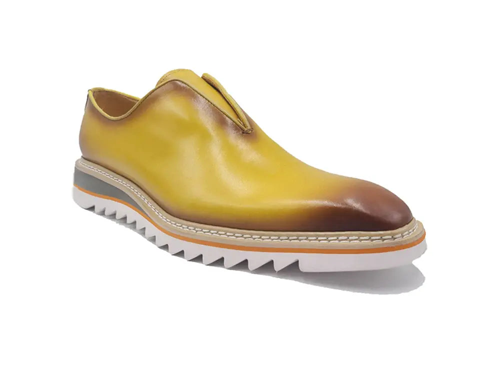 Carrucci Laceless Loafer with Contrast color lightweight sole - 8.5