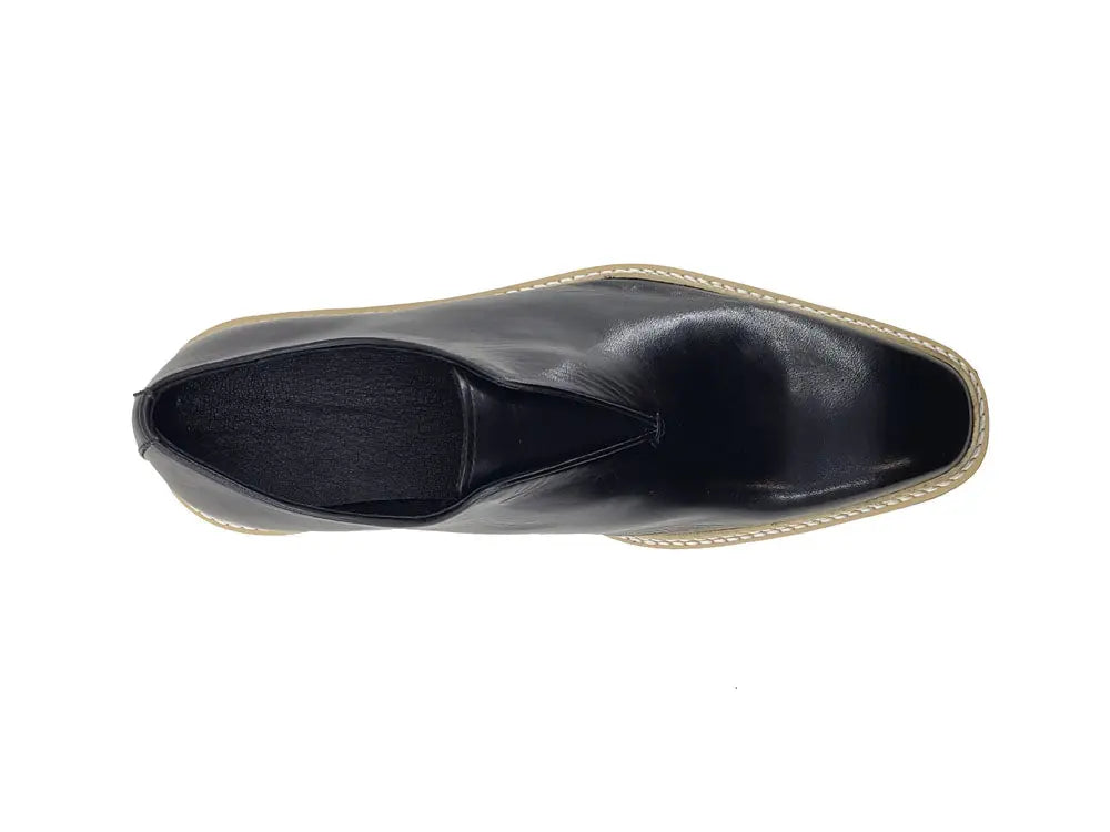 Carrucci Laceless Loafer with Contrast color lightweight sole - 8.5