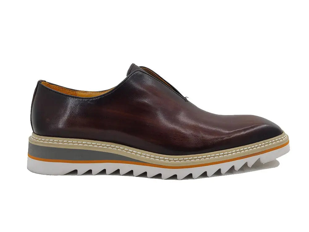 Carrucci Laceless Loafer with Contrast color lightweight sole - 8.5