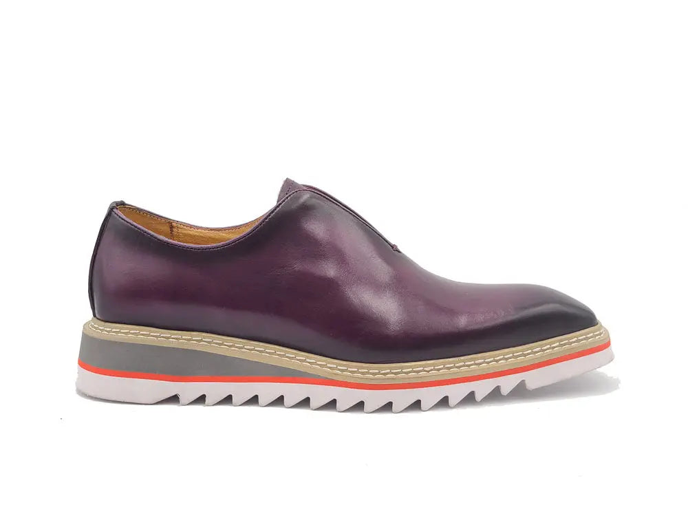 Carrucci Laceless Loafer with Contrast color lightweight sole - 8.5