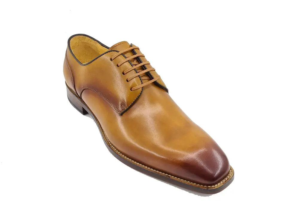 Carrucci Leather Sole Plain Toe Burnished Blucher - 8.5